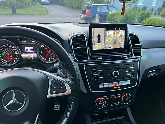 Mercedes-Benz GLE350 d 5 of 5