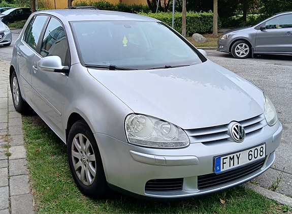 Volkswagen Golf V 5 of 6