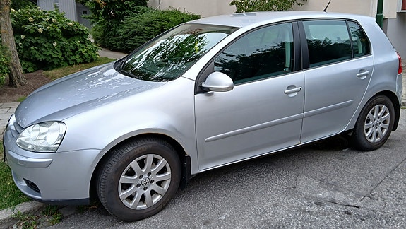 Volkswagen Golf V 3 of 6