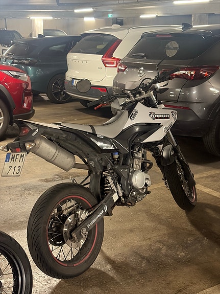 Yamaha YAMAHA WR125X 3 of 4