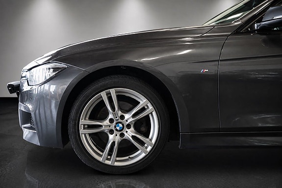 BMW 320d 3 of 26
