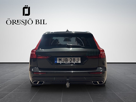 Volvo V60 4 of 23