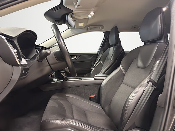 Volvo V60 10 of 23