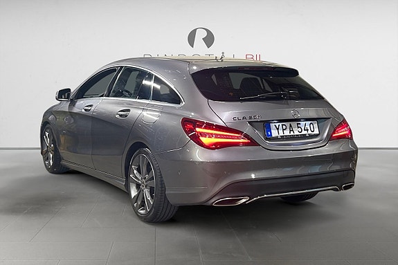 Mercedes-Benz CLA200 4 of 17