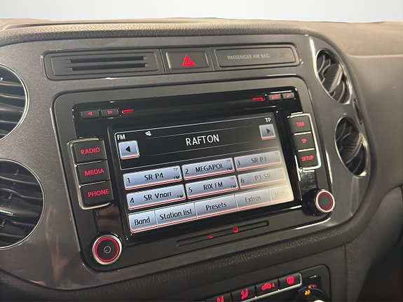 Volkswagen Tiguan 15 of 23