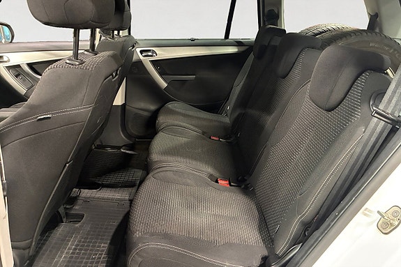 Citroen Grand C4 Picasso 14 of 18