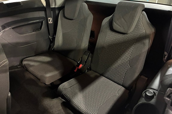Citroen Grand C4 Picasso 16 of 18