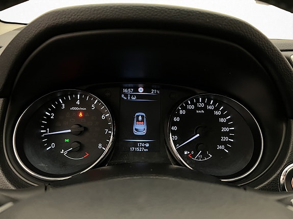 Nissan Qashqai 17 of 30