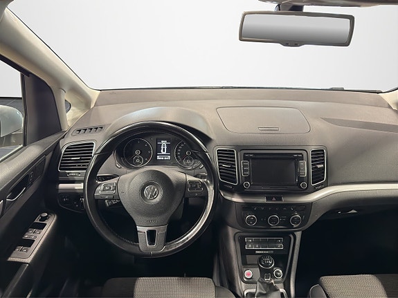 Volkswagen Sharan 9 of 23