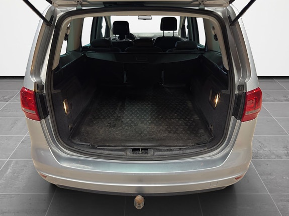 Volkswagen Sharan 21 of 23