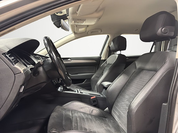 Volkswagen Passat 10 of 21