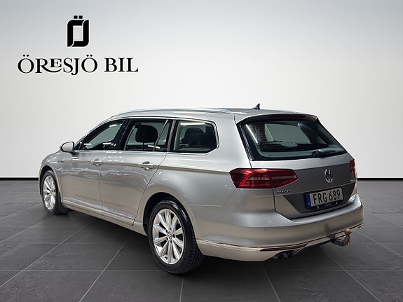 Volkswagen Passat 5 of 21