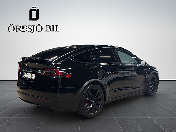 Tesla Model X 5 of 23