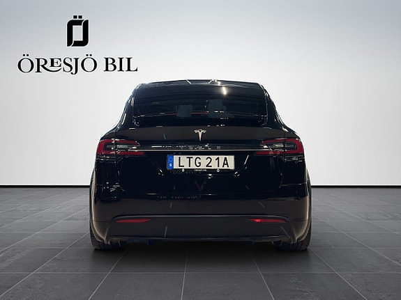 Tesla Model X 4 of 23