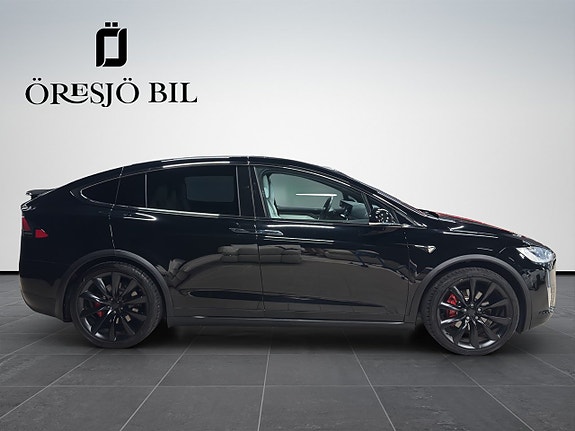 Tesla Model X 7 of 23