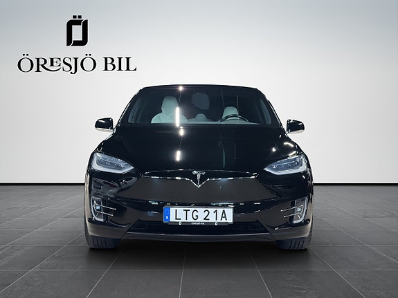 Tesla Model X 3 of 23