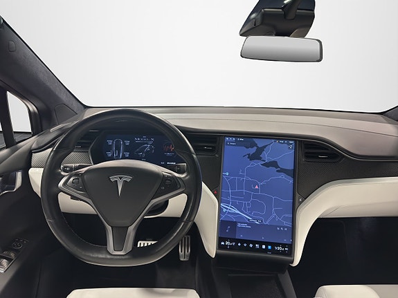Tesla Model X 9 of 23