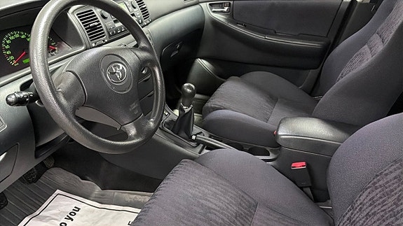Toyota Corolla 14 of 15
