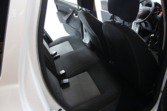 Dacia Duster 7 of 8