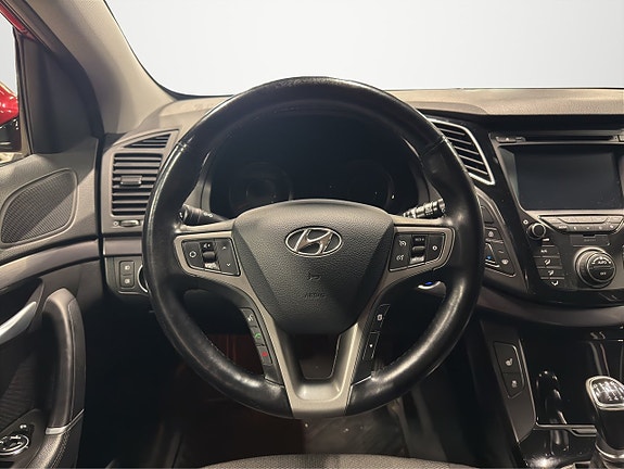 Hyundai i40 14 of 24