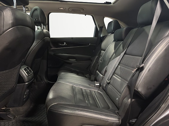 Kia Sorento 11 of 26