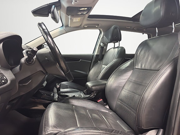 Kia Sorento 10 of 26
