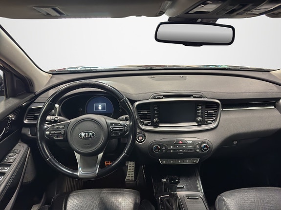 Kia Sorento 9 of 26