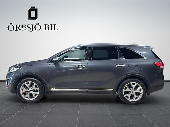 Kia Sorento 2 of 26