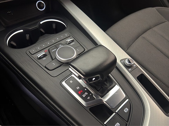 Audi A4 25 of 30