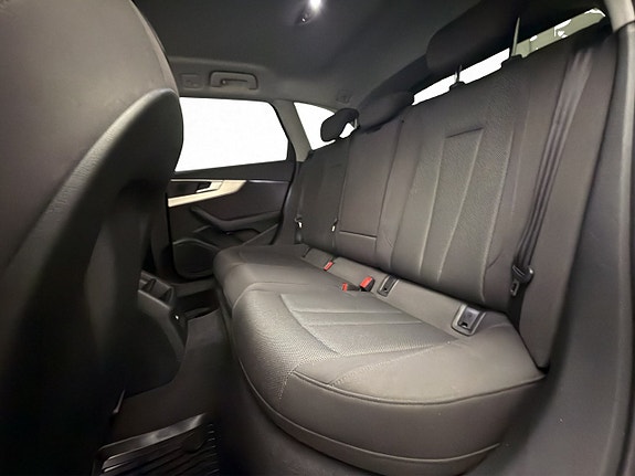 Audi A4 28 of 30