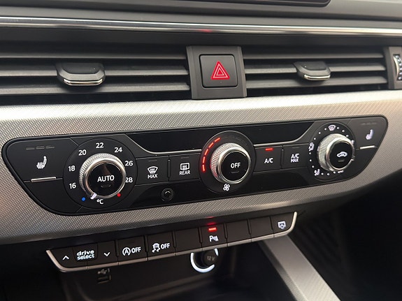 Audi A4 24 of 30