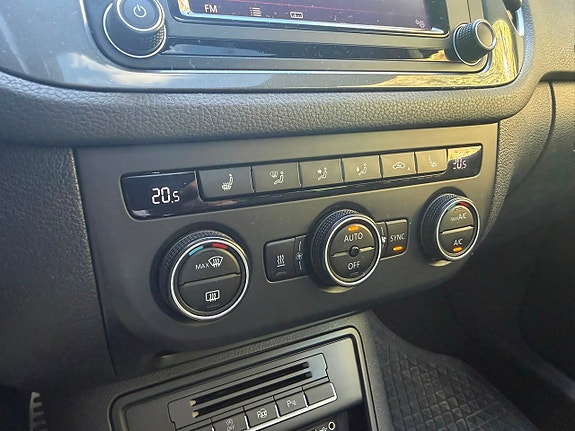 Volkswagen Tiguan 12 of 14