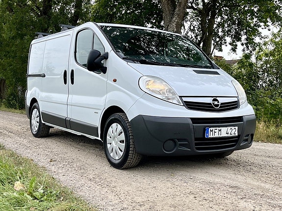 Opel Vivaro 3 of 11