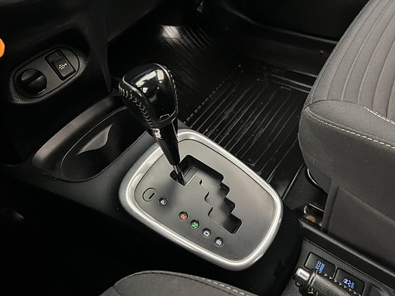 Toyota Yaris 18 of 26