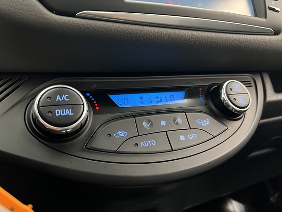 Toyota Yaris 17 of 26