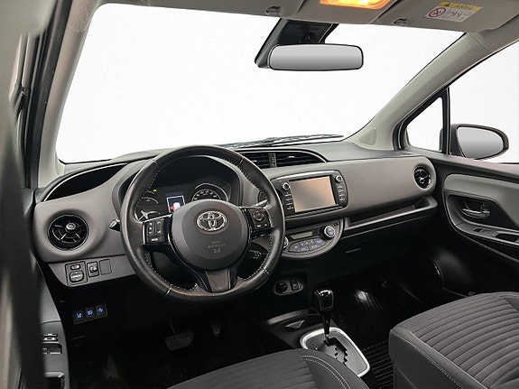 Toyota Yaris 11 of 26