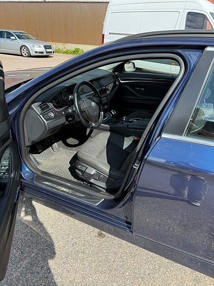 BMW 520d 5 of 7