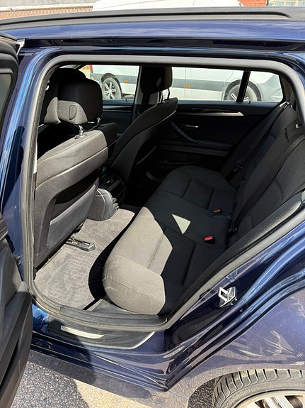 BMW 520d 6 of 7