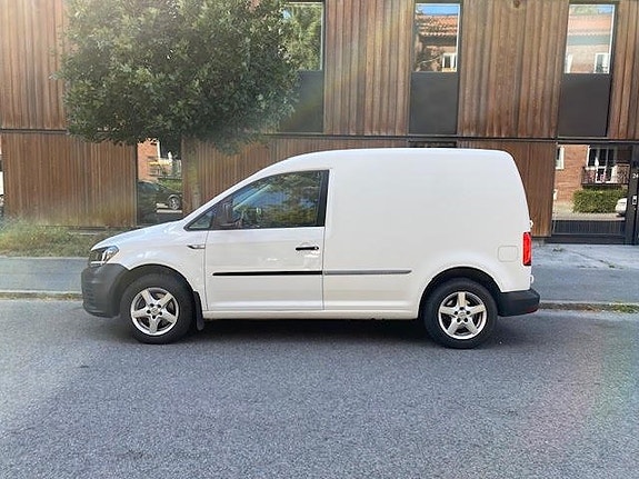 Volkswagen Caddy 2 of 3