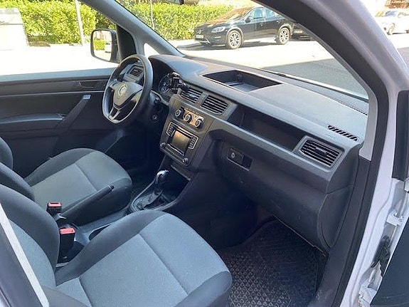 Volkswagen Caddy 9 of 18