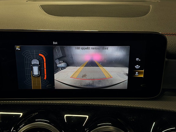 Mercedes-Benz CLA180 17 of 24