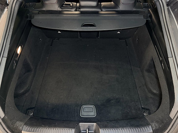 Mercedes-Benz CLA180 9 of 24