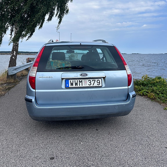 Ford Mondeo 4 of 9