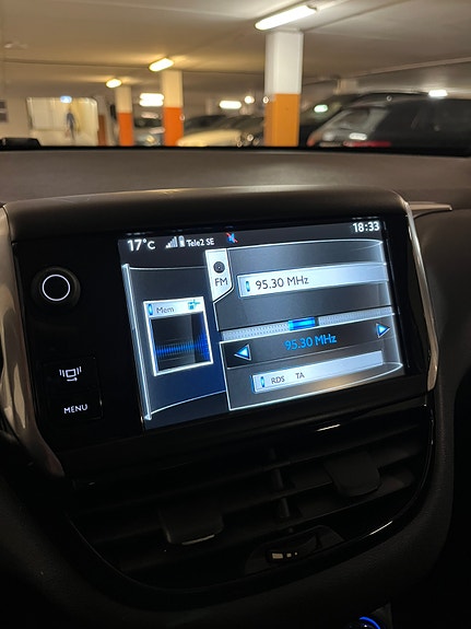 Peugeot 208 9 of 14