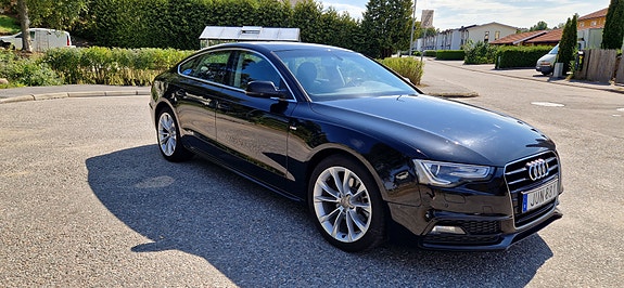 Audi A5 2 of 12