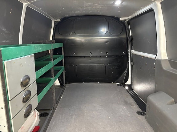 Volkswagen Transporter 16 of 17
