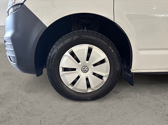 Volkswagen Transporter 6 of 17