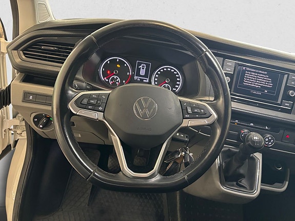 Volkswagen Transporter 10 of 17