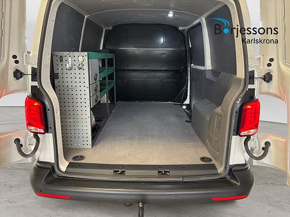 Volkswagen Transporter 14 of 17