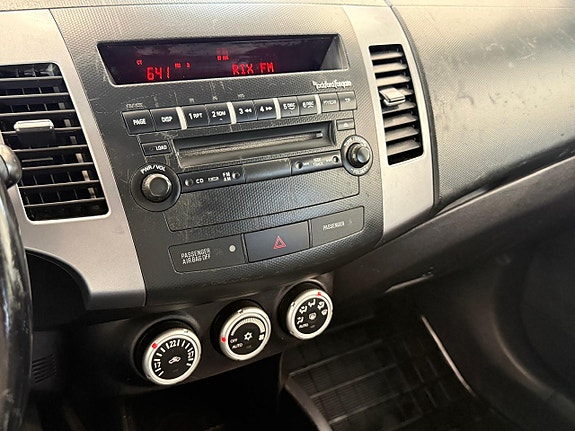 Mitsubishi Outlander 12 of 26